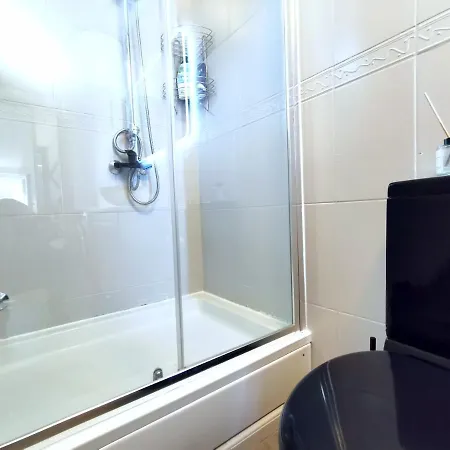 Heaven Apartment Split